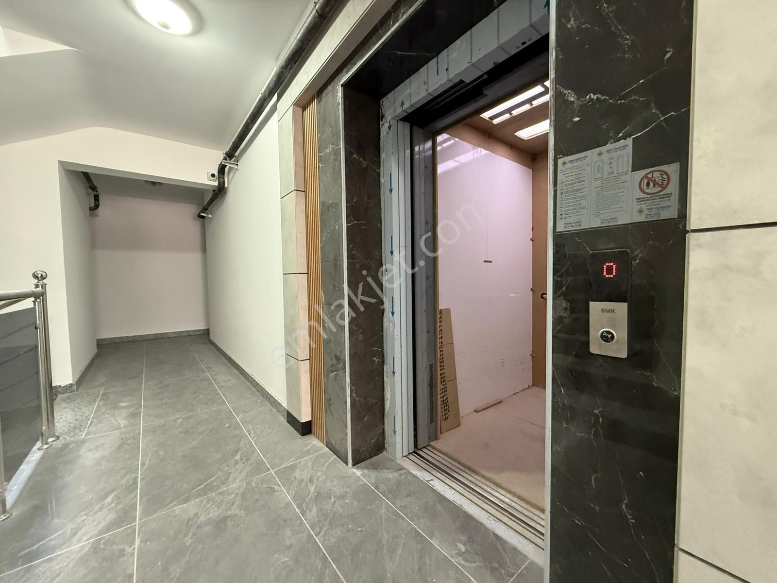 Kariyer'den İncirli'de Tek! Merkezi Konumda Her Katta 1+1 2+1 Lüx Alttan Isıtmalı Daireler - Görsel 30