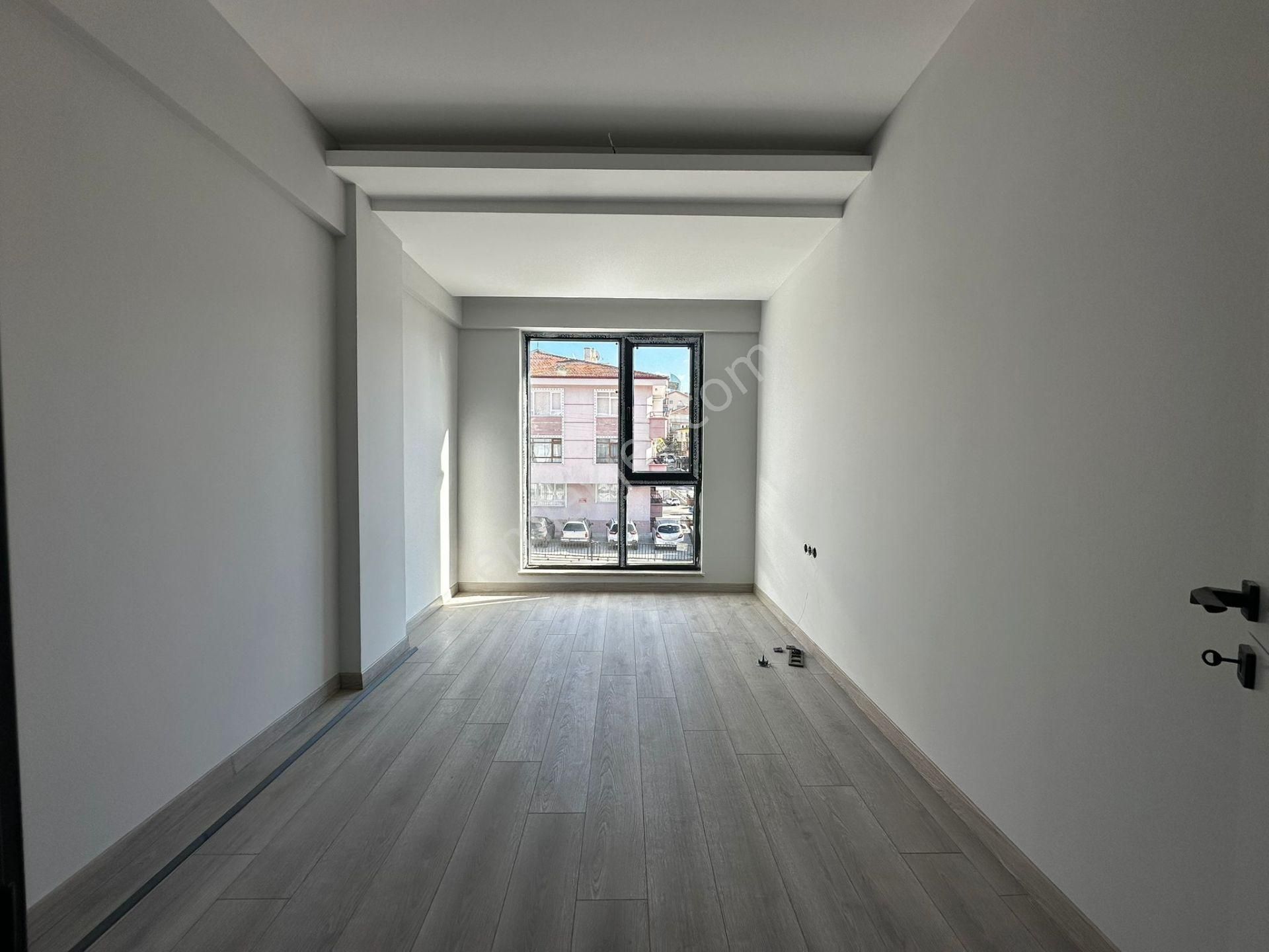 Kariyer'den İncirli'de Tek! Merkezi Konumda Her Katta 1+1 2+1 Lüx Alttan Isıtmalı Daireler - Görsel 17