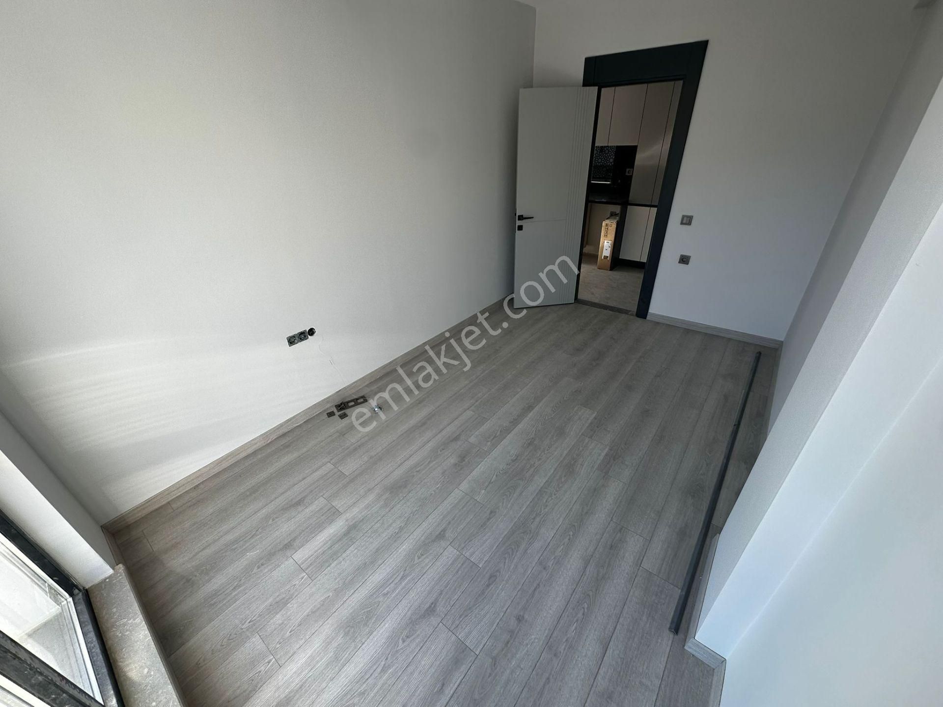 Kariyer'den İncirli'de Tek! Merkezi Konumda Her Katta 1+1 2+1 Lüx Alttan Isıtmalı Daireler - Görsel 18