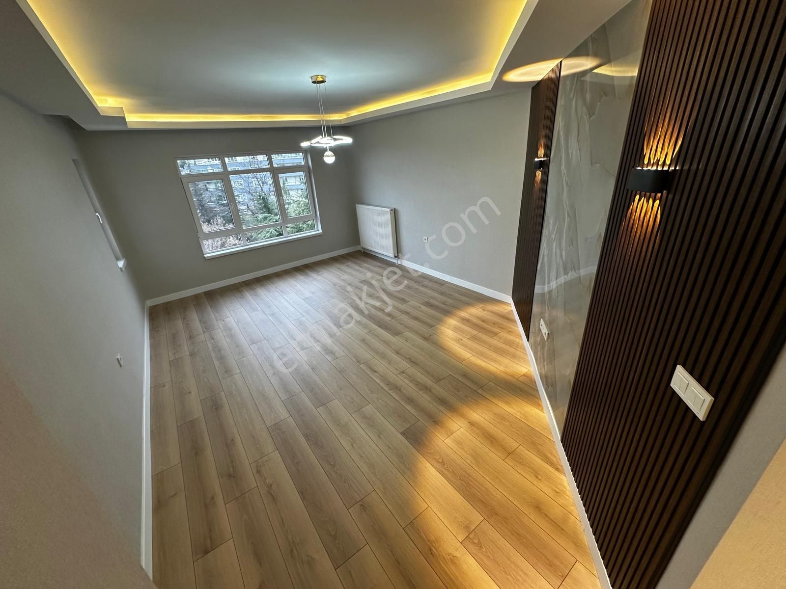 Kariyer'den Aşağı Eğlence'de 3+1 Ultra Lüx Güney Cephe Katta Geniş Daire - Görsel 2