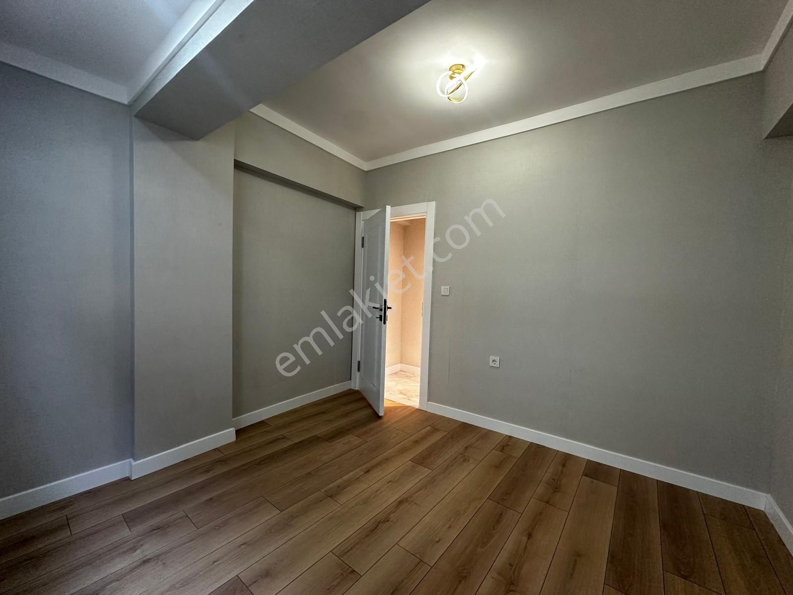 Kariyer'den Aşağı Eğlence'de 3+1 Ultra Lüx Güney Cephe Katta Geniş Daire - Görsel 24