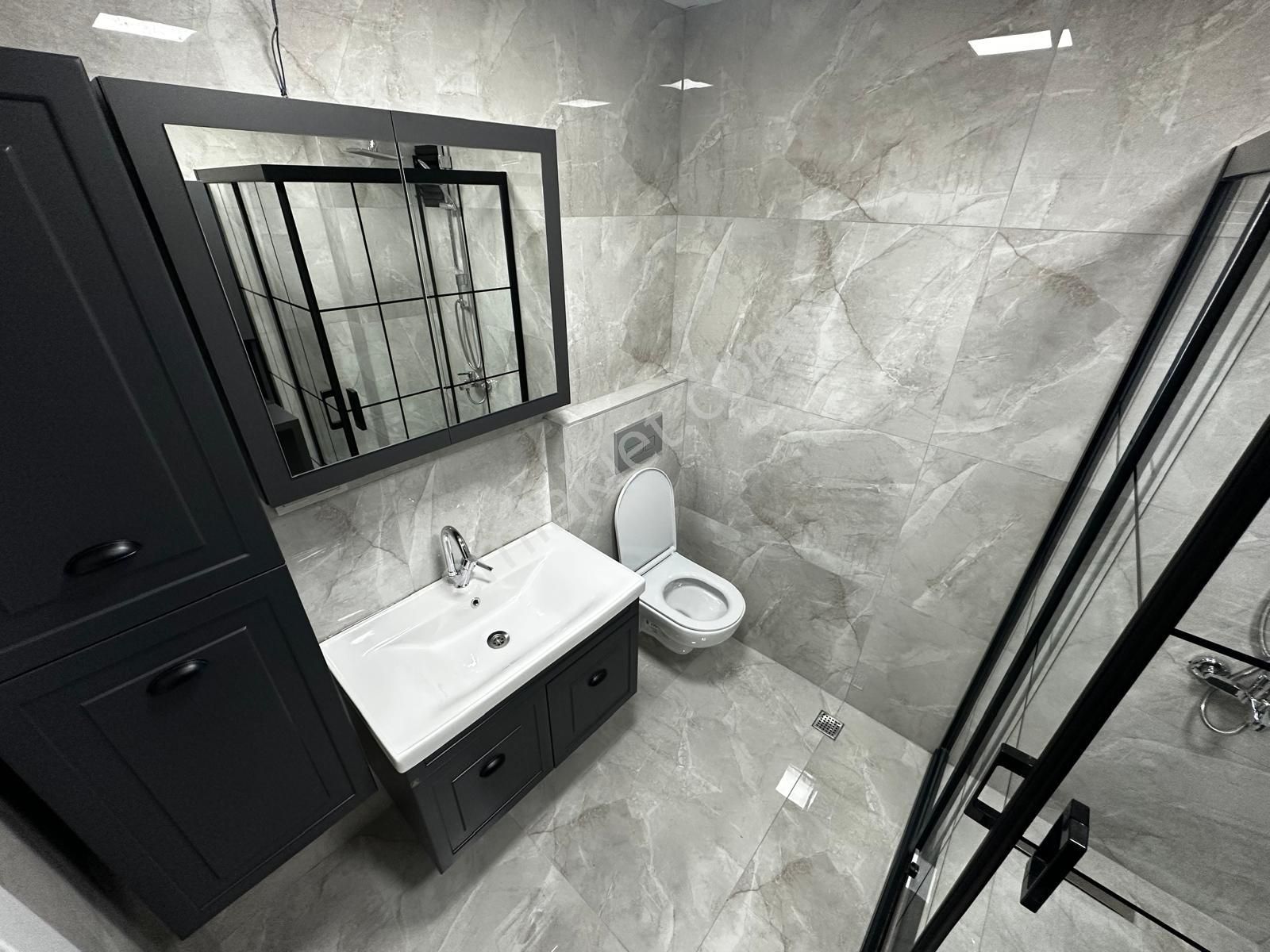 Kariyer'den Aşağı Eğlence'de 3+1 Ultra Lüx Güney Cephe Katta Geniş Daire - Görsel 34