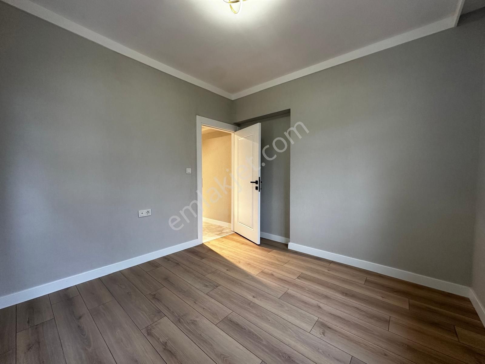 Kariyer'den Aşağı Eğlence'de 3+1 Ultra Lüx Güney Cephe Katta Geniş Daire - Görsel 18