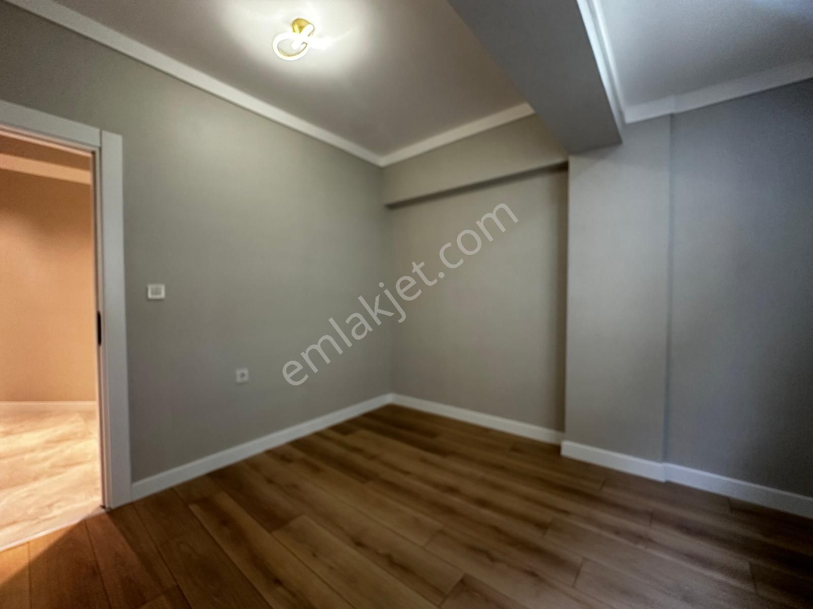 Kariyer'den Aşağı Eğlence'de 3+1 Ultra Lüx Güney Cephe Katta Geniş Daire - Görsel 23