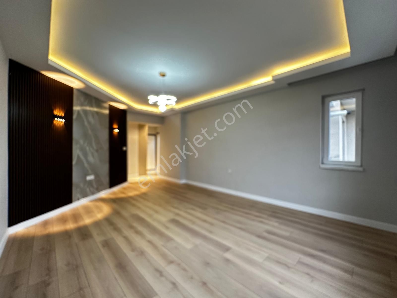 Kariyer'den Aşağı Eğlence'de 3+1 Ultra Lüx Güney Cephe Katta Geniş Daire - Görsel 4