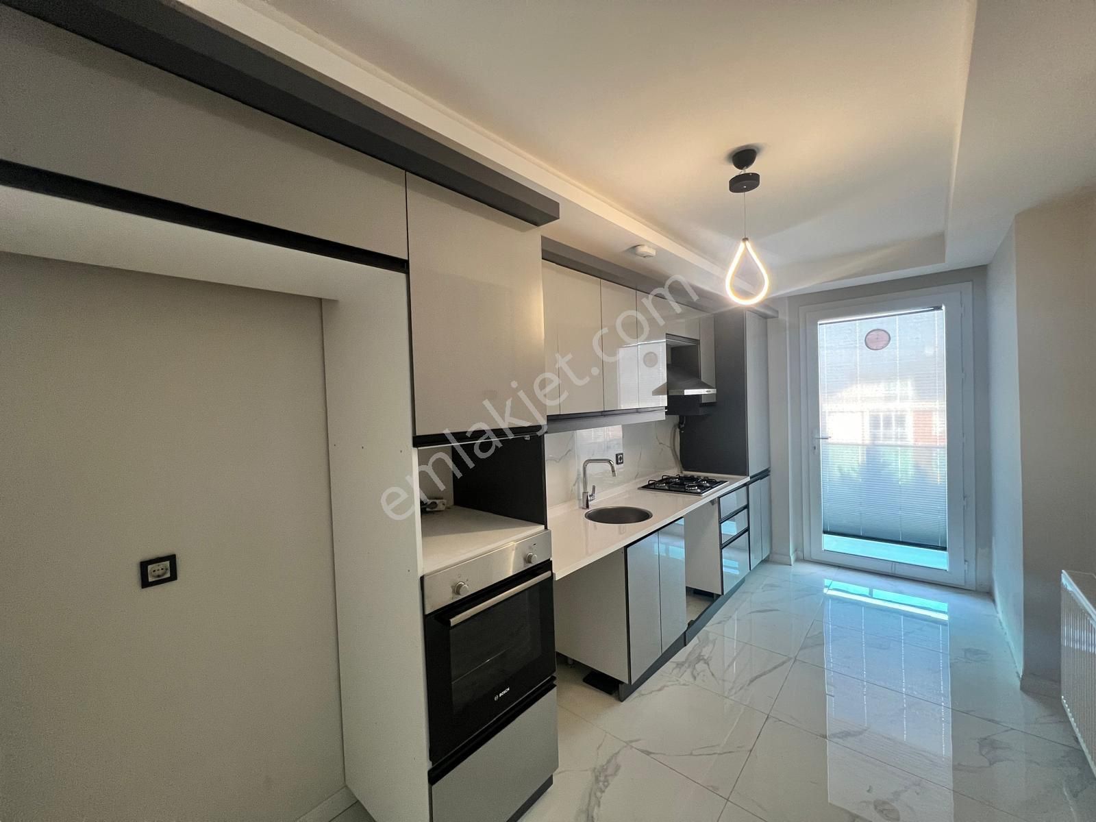 Büyükçekmece'de Ara Kat, Lüks Donanımlı 2+1 Daire - Görsel 15