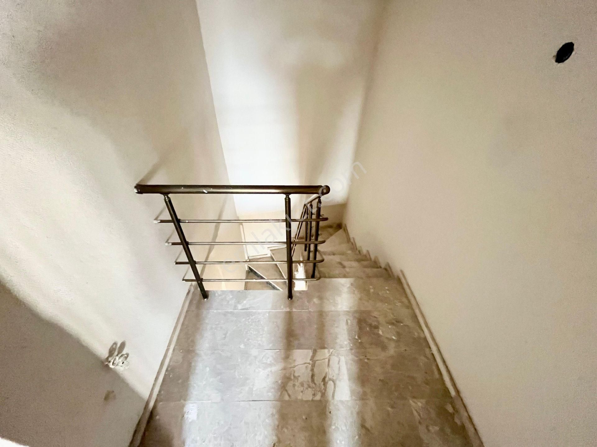 Yüksel'den Güre'de Deniz Ve Dağ Manzaralı Uygun Fiyata Satılık 4+1 Villa - Görsel 7