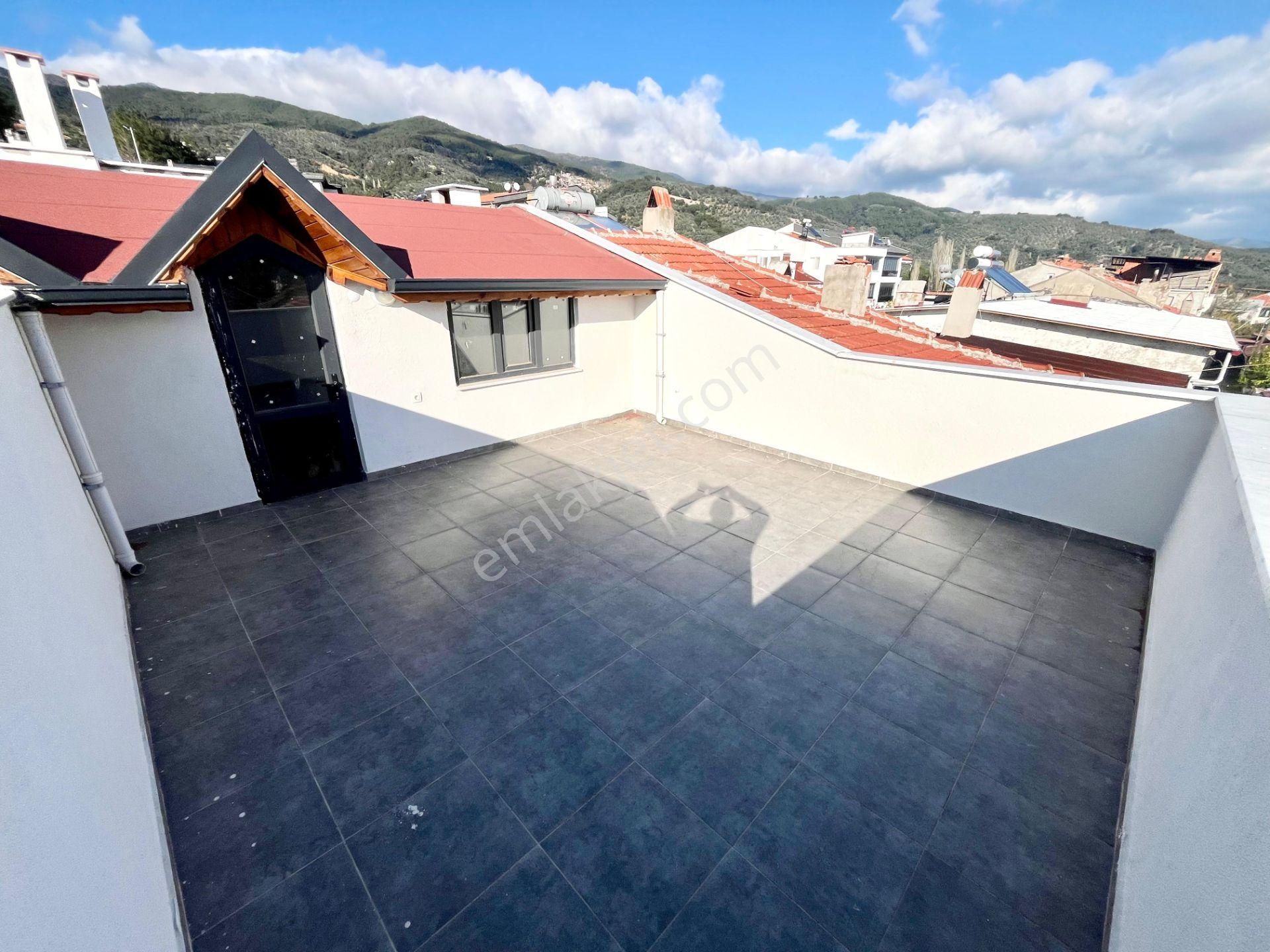 Yüksel'den Güre'de Deniz Ve Dağ Manzaralı Uygun Fiyata Satılık 4+1 Villa - Görsel 24