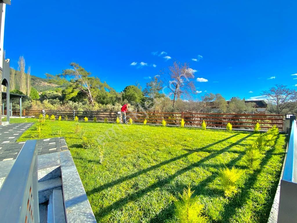 Yüksel'den Güre'de Huzurdolu Bir Yaşam Sizi Bekliyor 6+1 Ultra Lüx Satılık Villa - Görsel 31