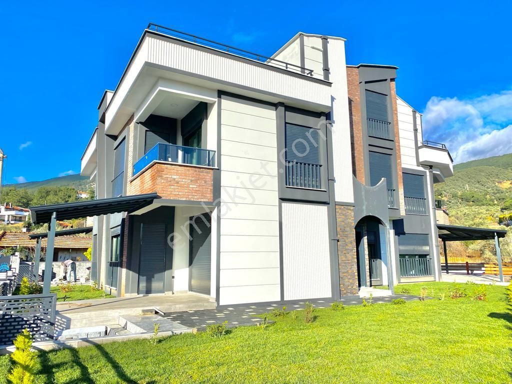 Yüksel'den Güre'de Huzurdolu Bir Yaşam Sizi Bekliyor 6+1 Ultra Lüx Satılık Villa - Görsel 32