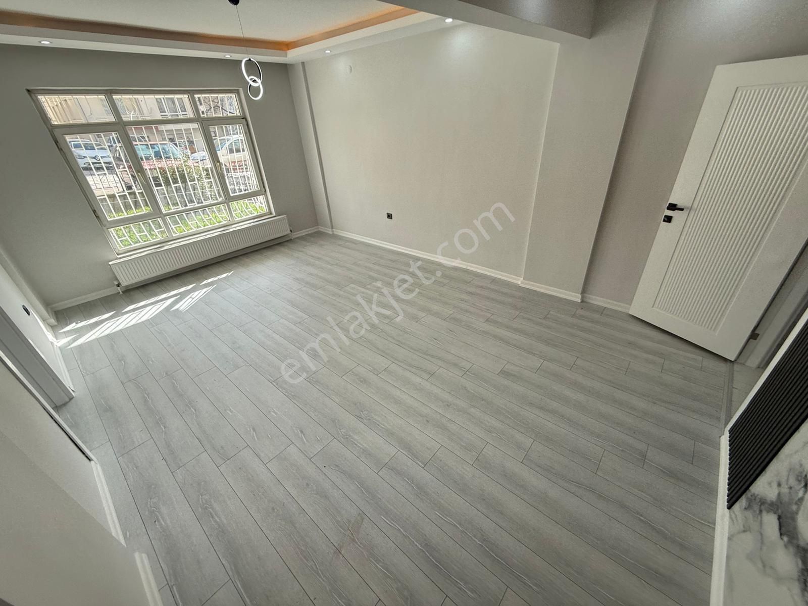 Kariyerden Tepebaşında Merkezde Ultra Yapılı Yüksek Giriş 3+1 Daire - Görsel 5