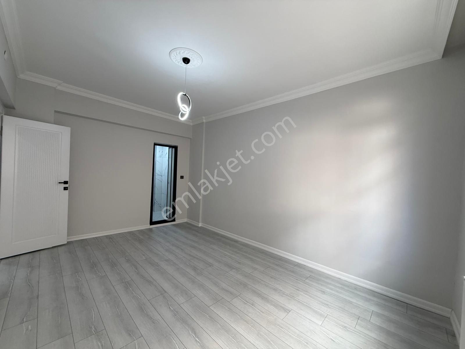 Kariyerden Tepebaşında Merkezde Ultra Yapılı Yüksek Giriş 3+1 Daire - Görsel 20