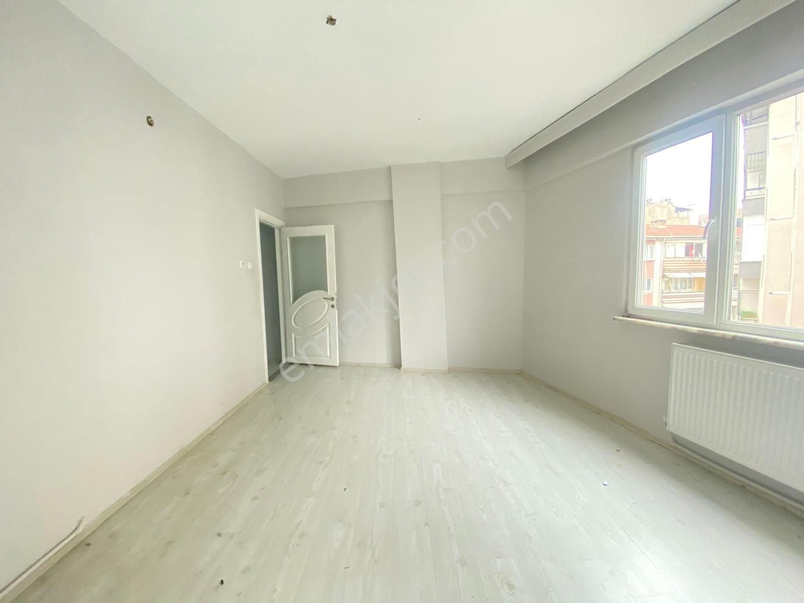 Bursa Orhangazi Arapzade Mahallesi Çarşı Merkezde Satılık 2+1 Daire - Görsel 2