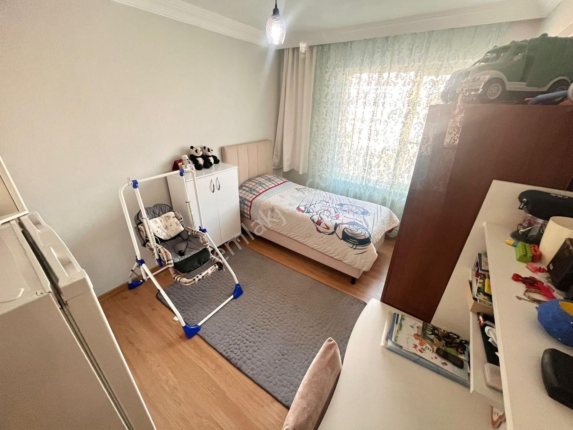 Yüksel'den Edremit'te Kapalı Mutfak Geniş M2 Cam Balkonlu 3+1 Satılık Daire - Görsel 17