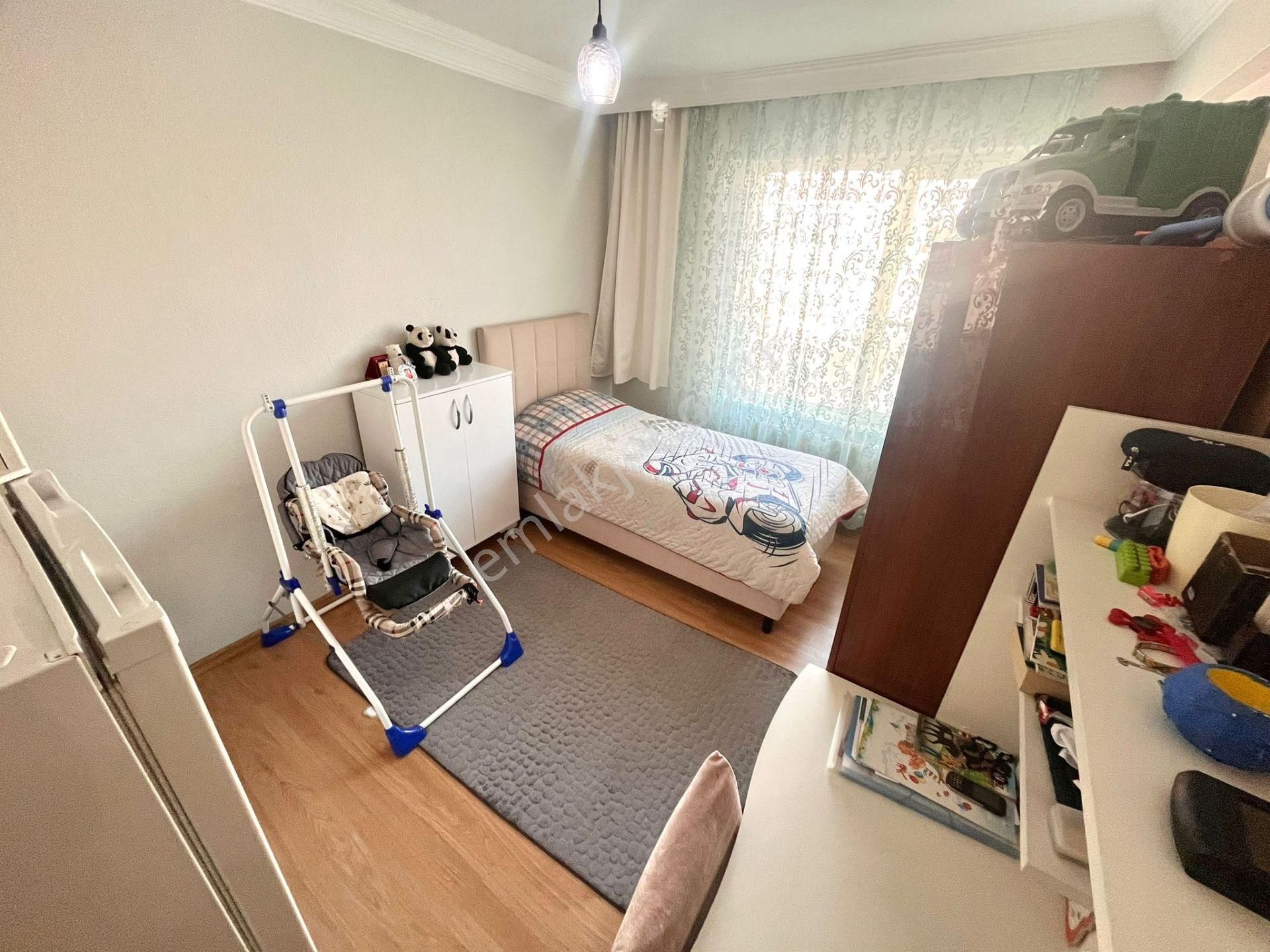 Yüksel'den Edremit'te Kapalı Mutfak Geniş M2 Cam Balkonlu 3+1 Satılık Daire - Görsel 13