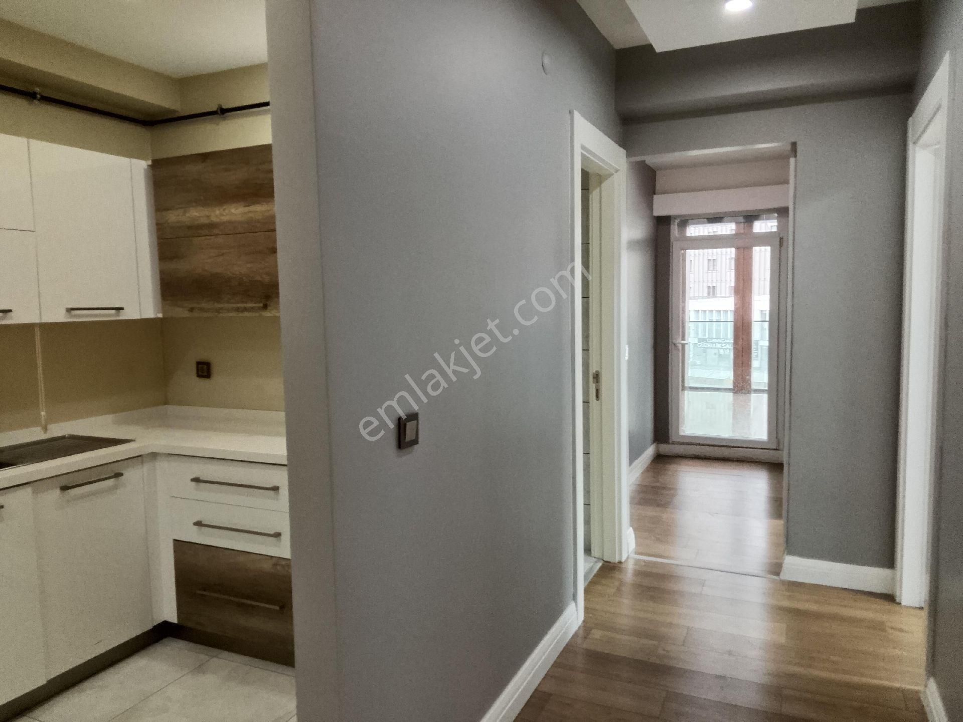 Beylikdüzü 2+1 Amerikan Mutfaklı Kiralık Daire 3 Kat Teraslı 30.000 - Görsel 18