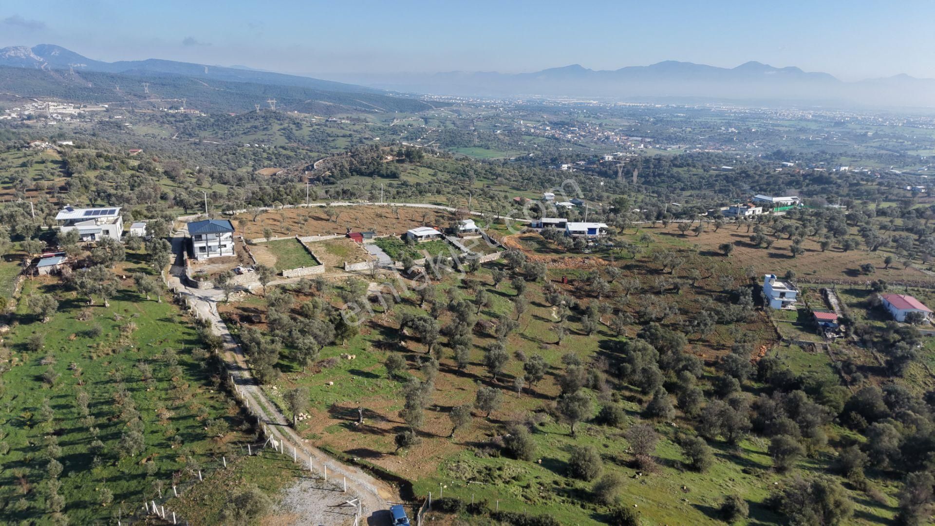 Menderes Akçaköyde Satılık Tektapu 3.160 M2 Full Manzaralı Yatırımlık Arazi - Görsel 8