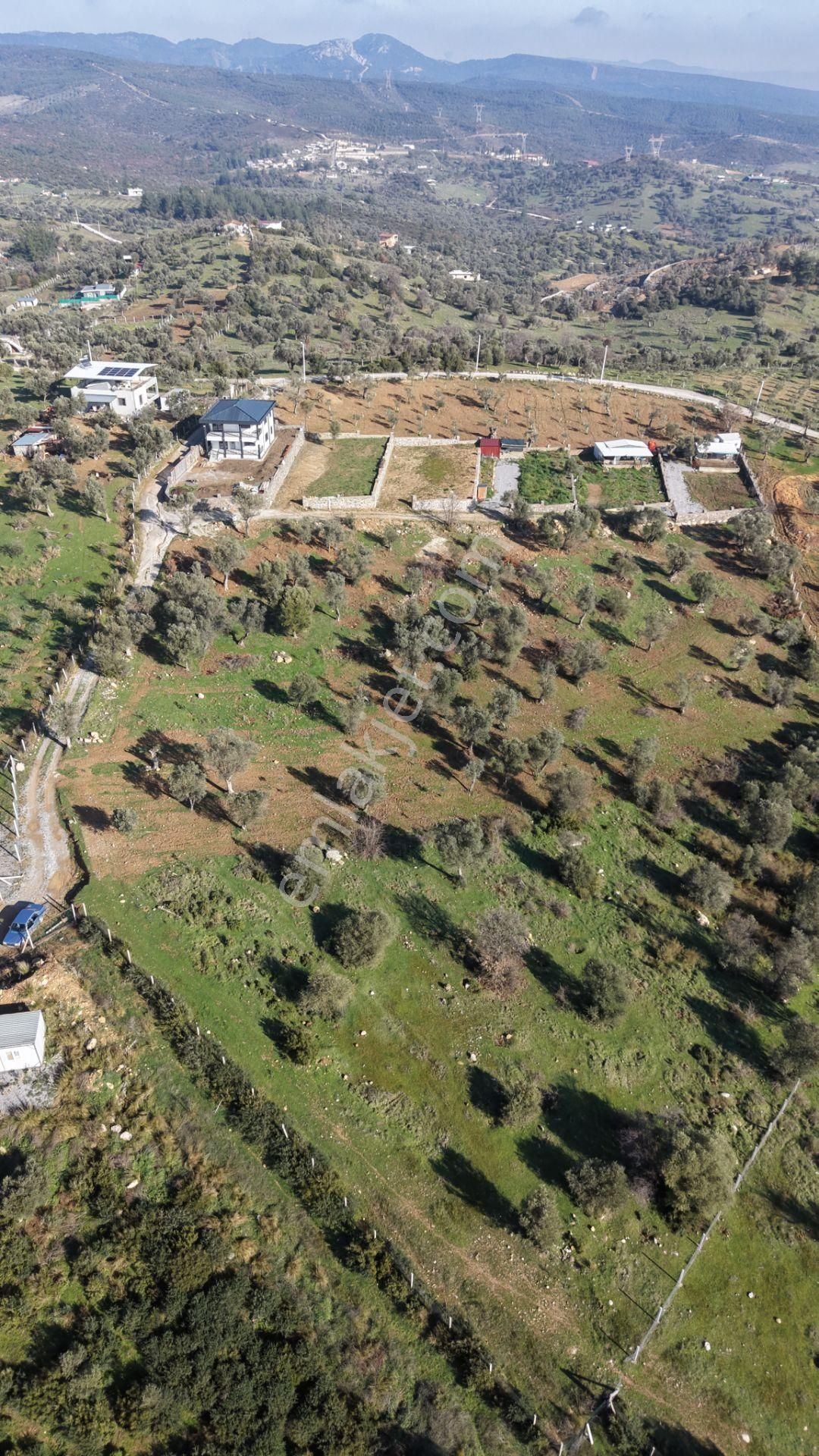 Menderes Akçaköyde Satılık Tektapu 3.160 M2 Full Manzaralı Yatırımlık Arazi