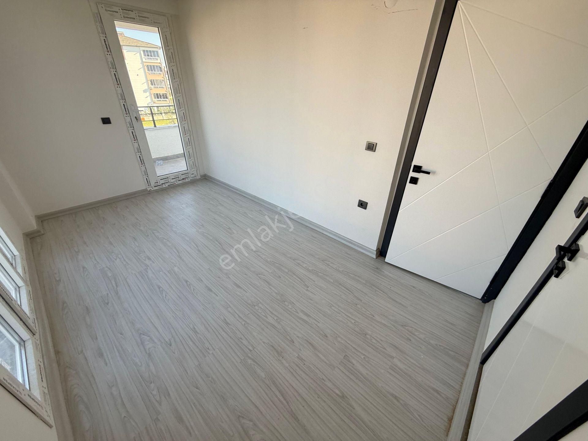 ▓yüksel'den Burhaniye'de Ayrı Mutfaklı Ebeveyn Banyolu 2+1 Daire - Görsel 16