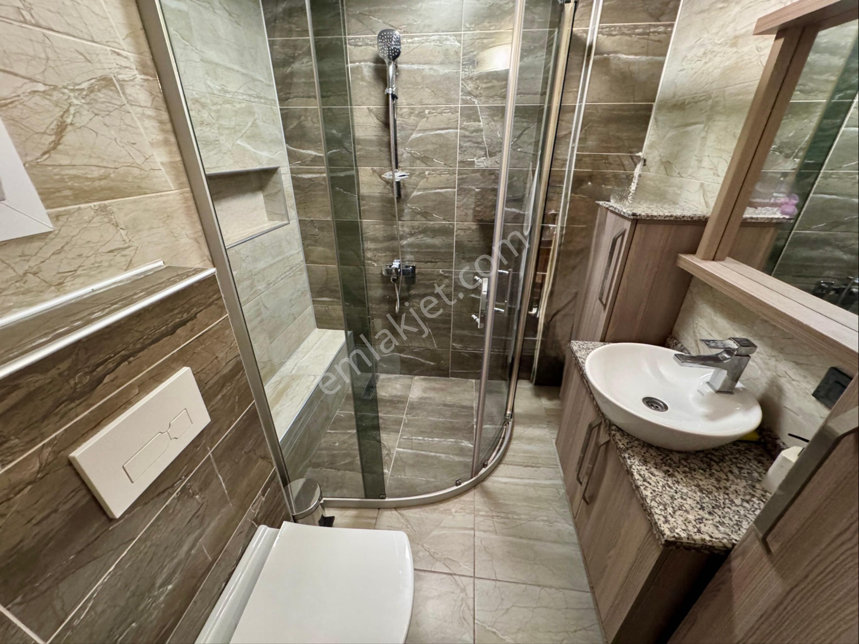 Kuşadası Ege Mahallesi Trend Royal 2 De Bahçe Katı 2+1 Daire - Görsel 18