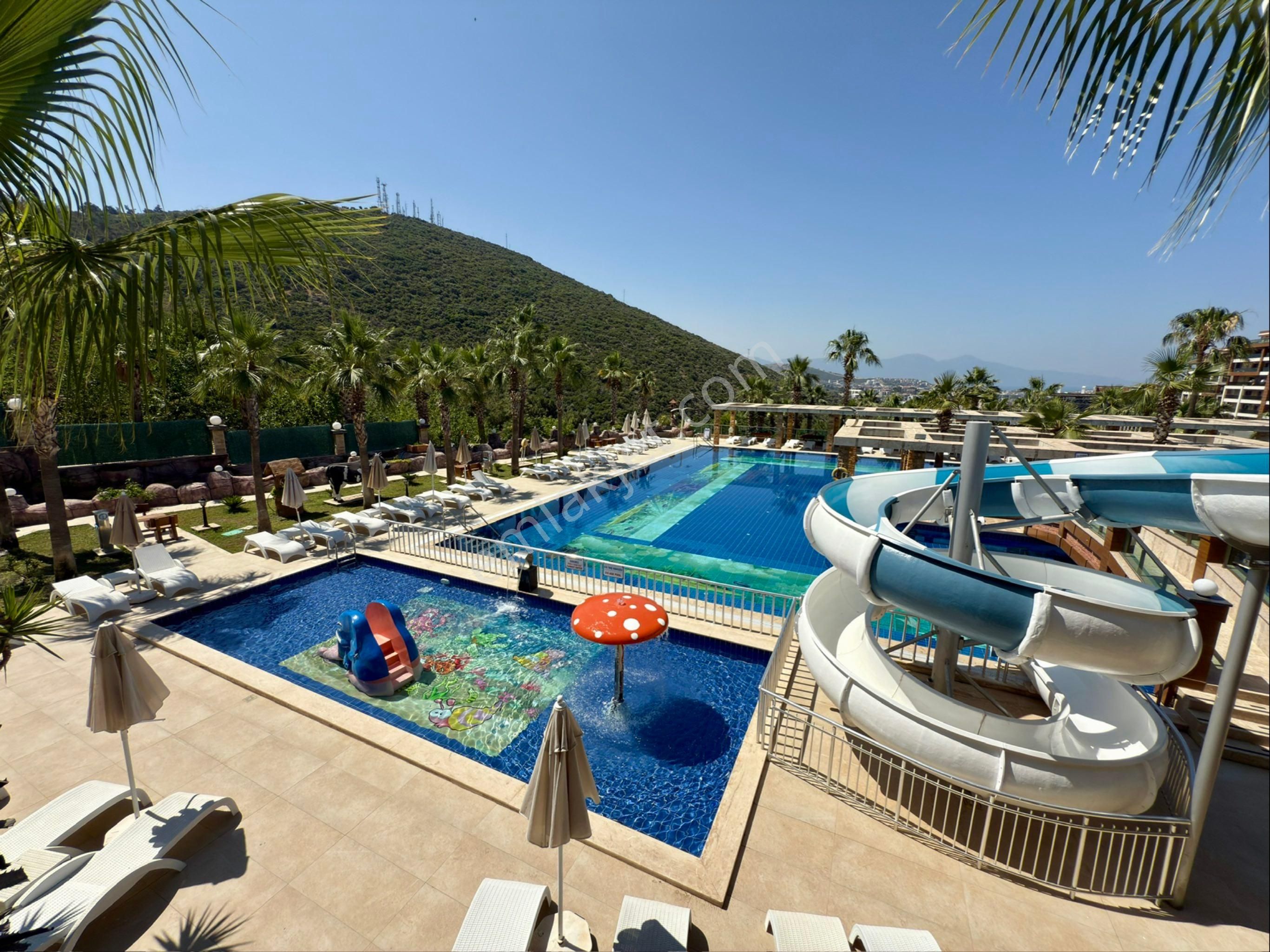 Kuşadası Ege Mahallesi Trend Royal 2 De Bahçe Katı 2+1 Daire - Görsel 26