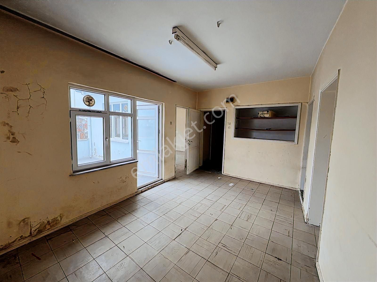 Küçükbalıklıda Komple Satılık Bina | Her Kat 2+1 | Ayrı Ruhsat - Görsel 4