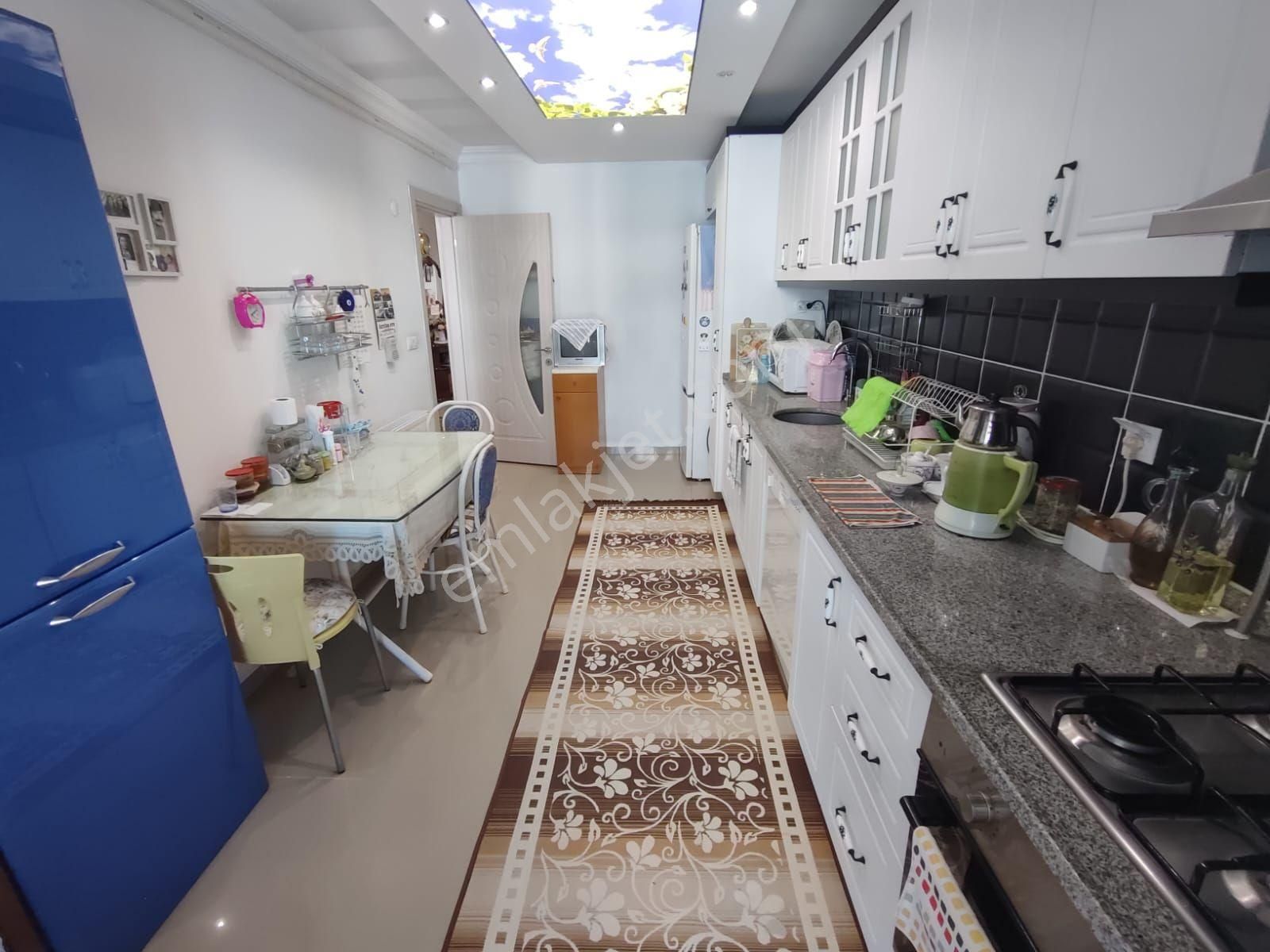 Edremit Kadıköy'de Site İçerisinde Ara Kat Kapalı - Görsel 18