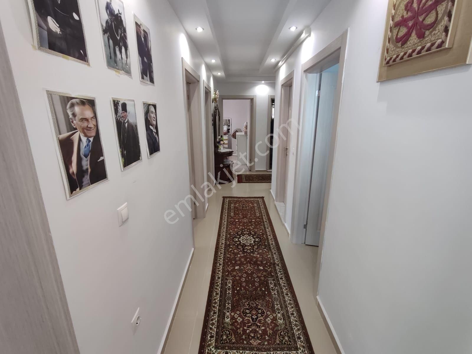 Edremit Kadıköy'de Site İçerisinde Ara Kat Kapalı - Görsel 29