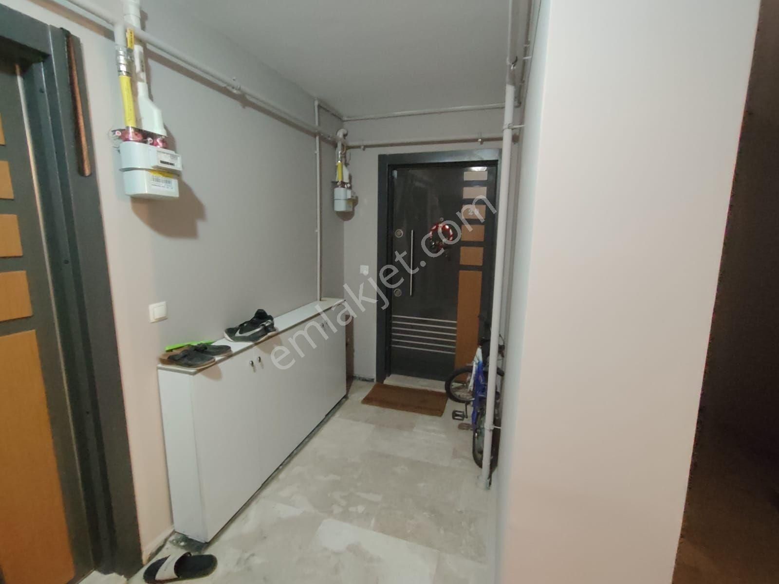 Edremit Kadıköy'de Site İçerisinde Ara Kat Kapalı - Görsel 32