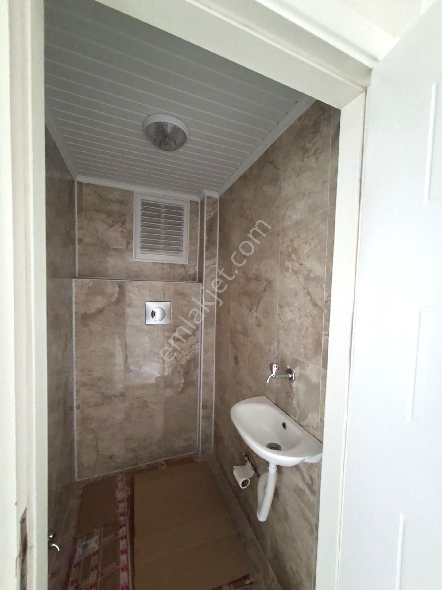 Recep Ümit'ten Esenli Caddesi Yakınında Satılık 2+1 Asansörlü Arakat Geniş Lux Daire - Görsel 28
