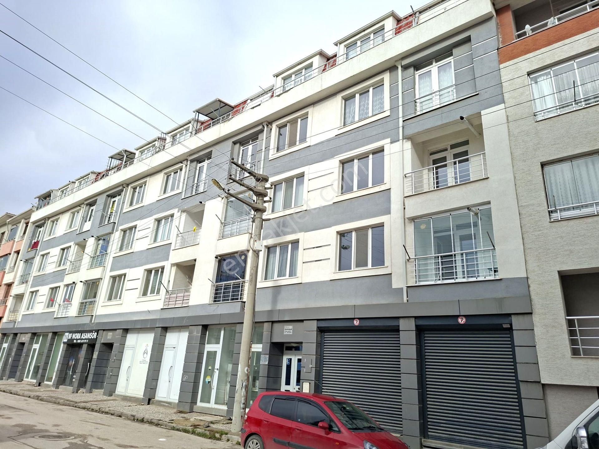 Recep Ümit'ten Esenli Caddesi Yakınında Satılık 2+1 Asansörlü Arakat Geniş Lux Daire - Görsel 35