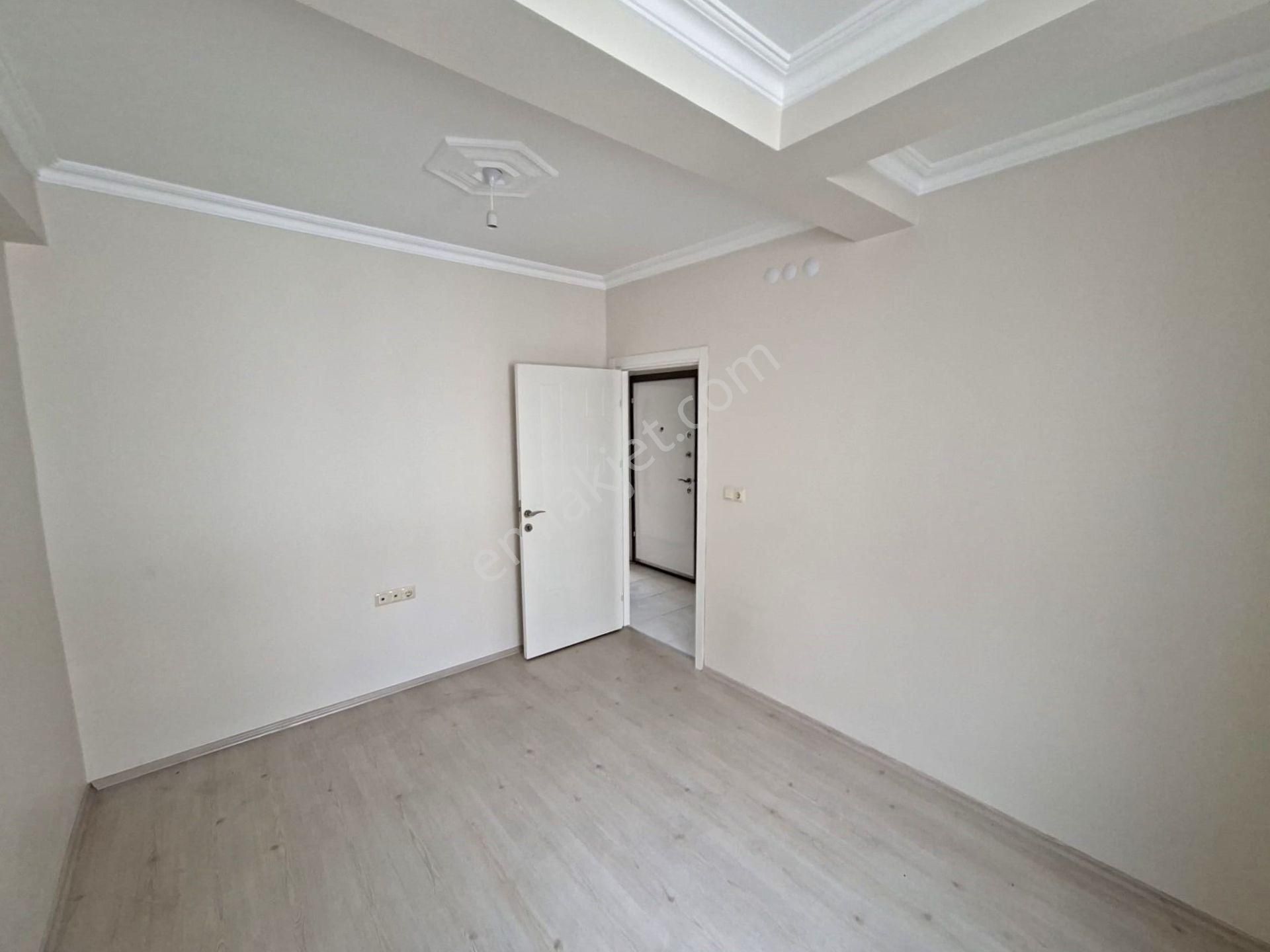Recep Ümit'ten Esenli Caddesi Yakınında Satılık 2+1 Asansörlü Arakat Geniş Lux Daire - Görsel 19