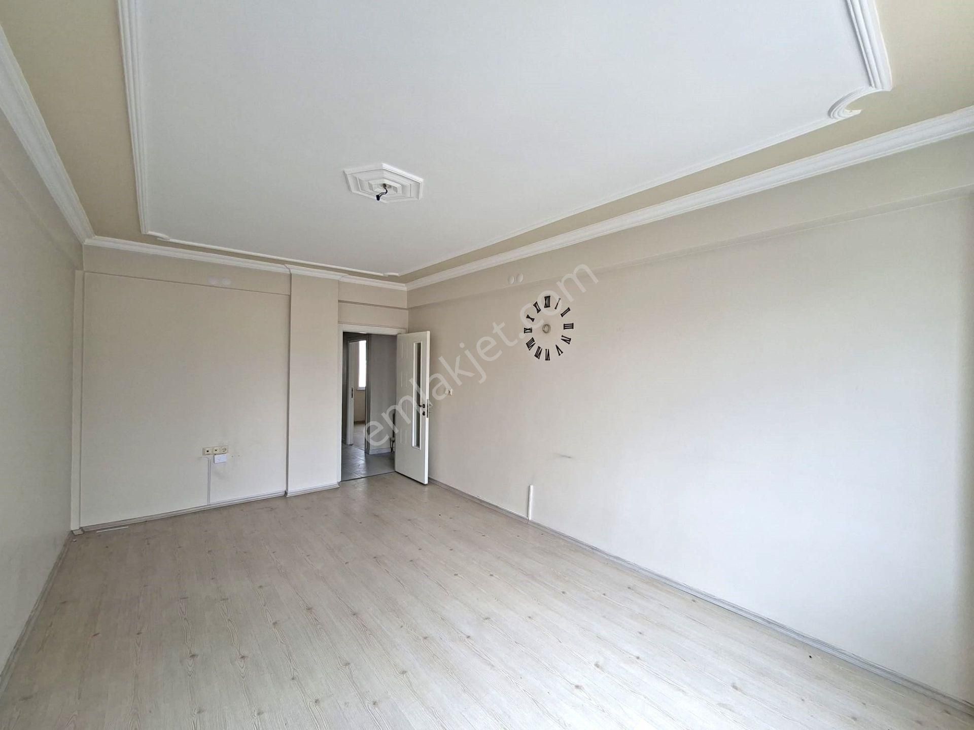 Recep Ümit'ten Esenli Caddesi Yakınında Satılık 2+1 Asansörlü Arakat Geniş Lux Daire - Görsel 23