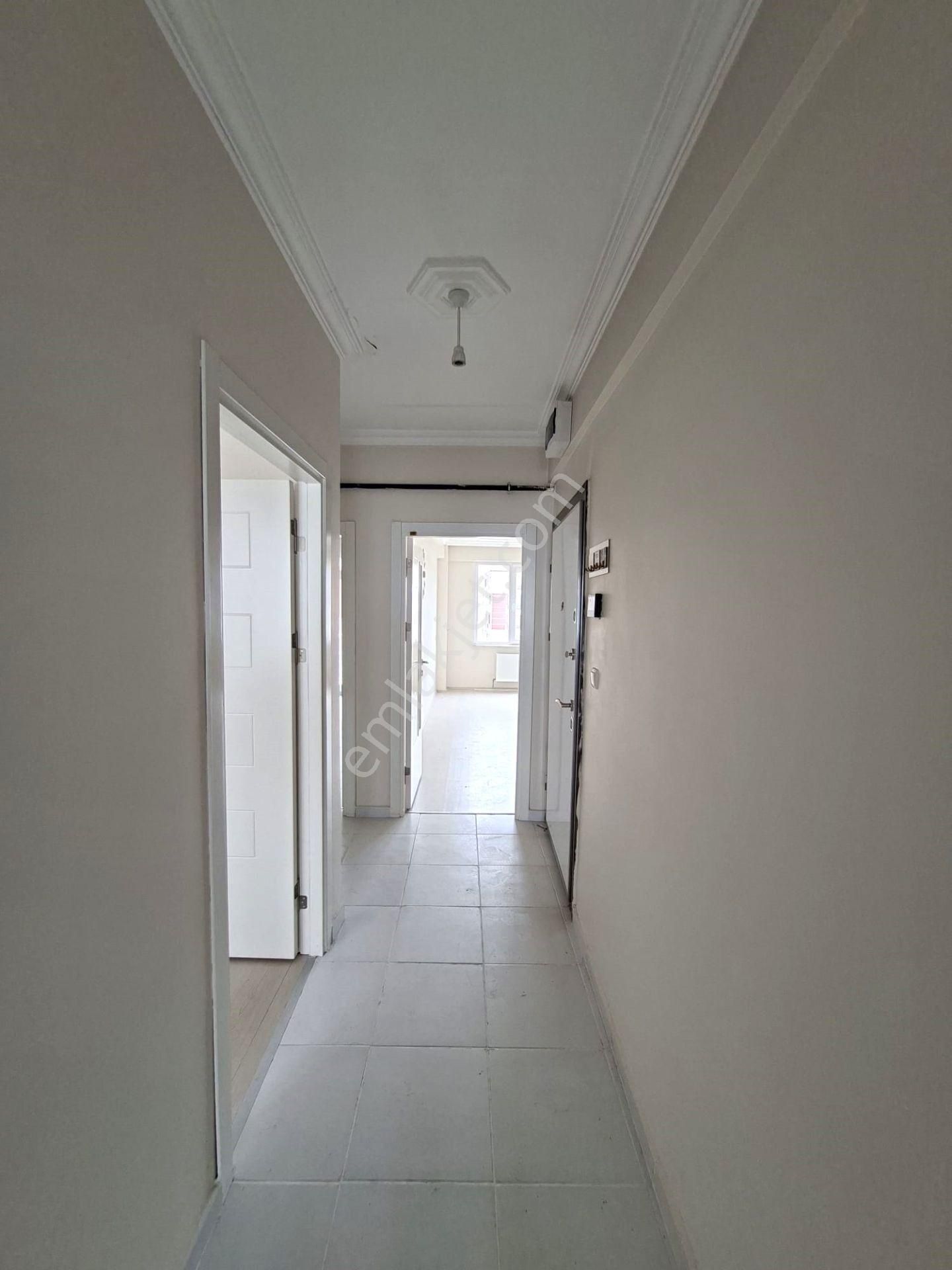 Recep Ümit'ten Esenli Caddesi Yakınında Satılık 2+1 Asansörlü Arakat Geniş Lux Daire - Görsel 15