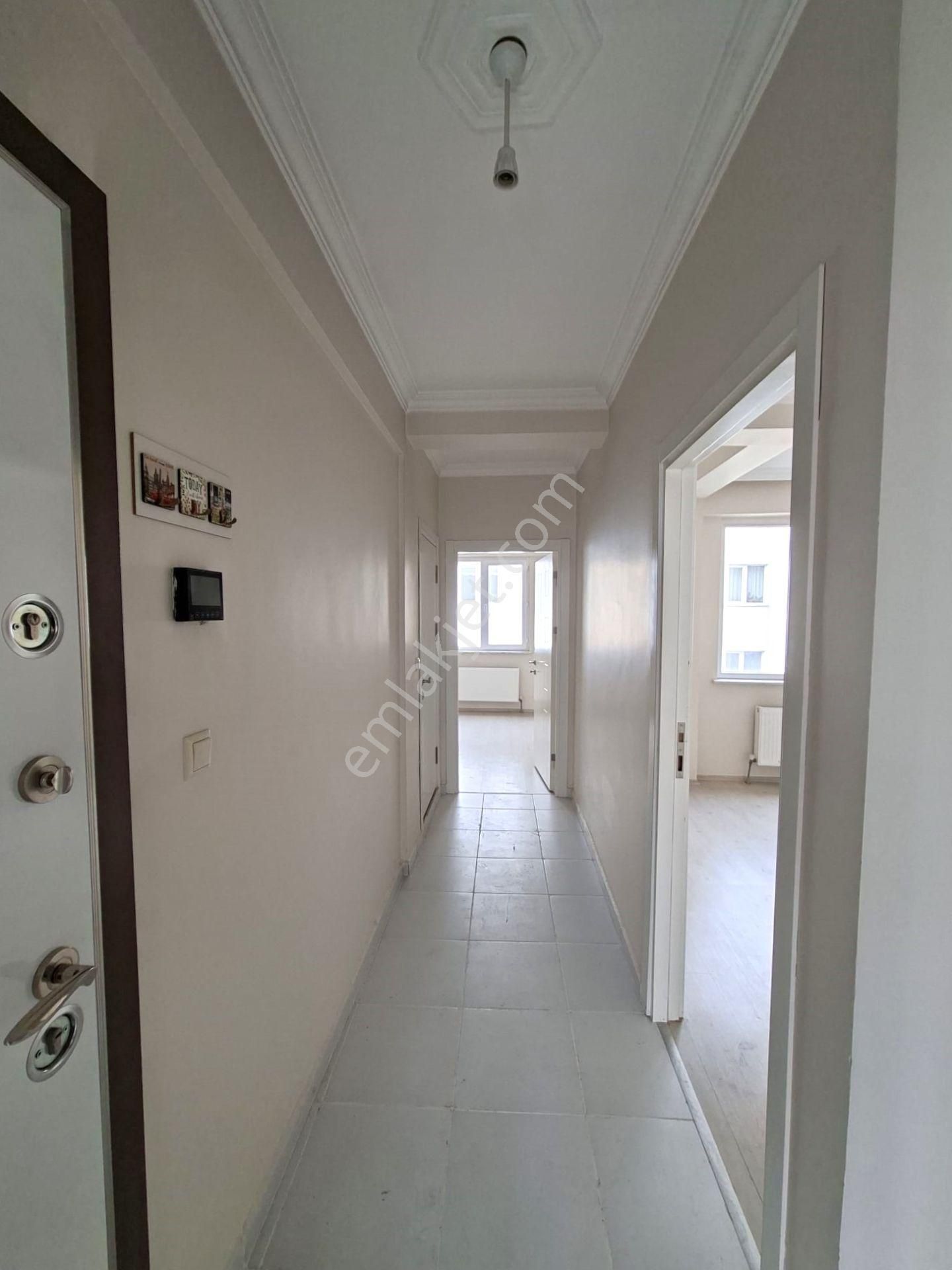 Recep Ümit'ten Esenli Caddesi Yakınında Satılık 2+1 Asansörlü Arakat Geniş Lux Daire - Görsel 33
