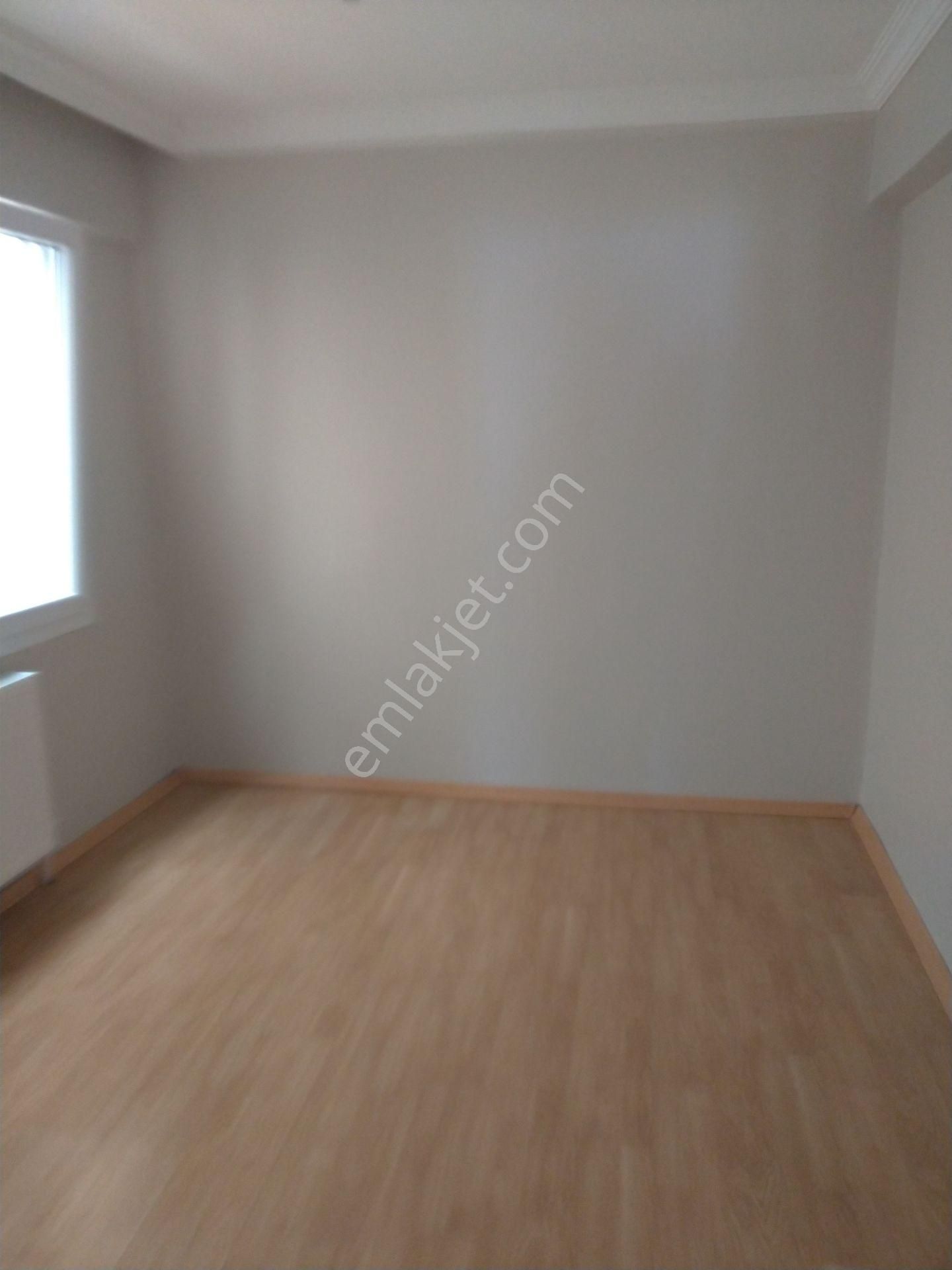 Menemen Esatpaşa Mahallesinde Lise Yolunda Kiralık 3+1 Daire - Görsel 17