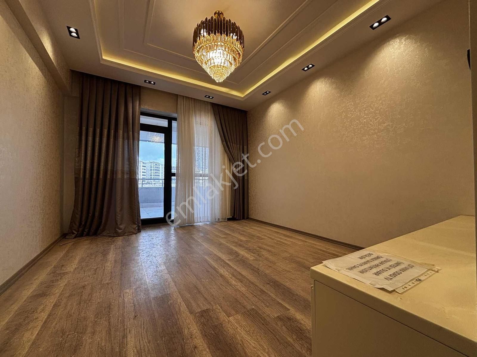 Çbn Gayrimenkulden Satılık Akıllı Sistem 3,5+1 Lüxs Daire - Görsel 24