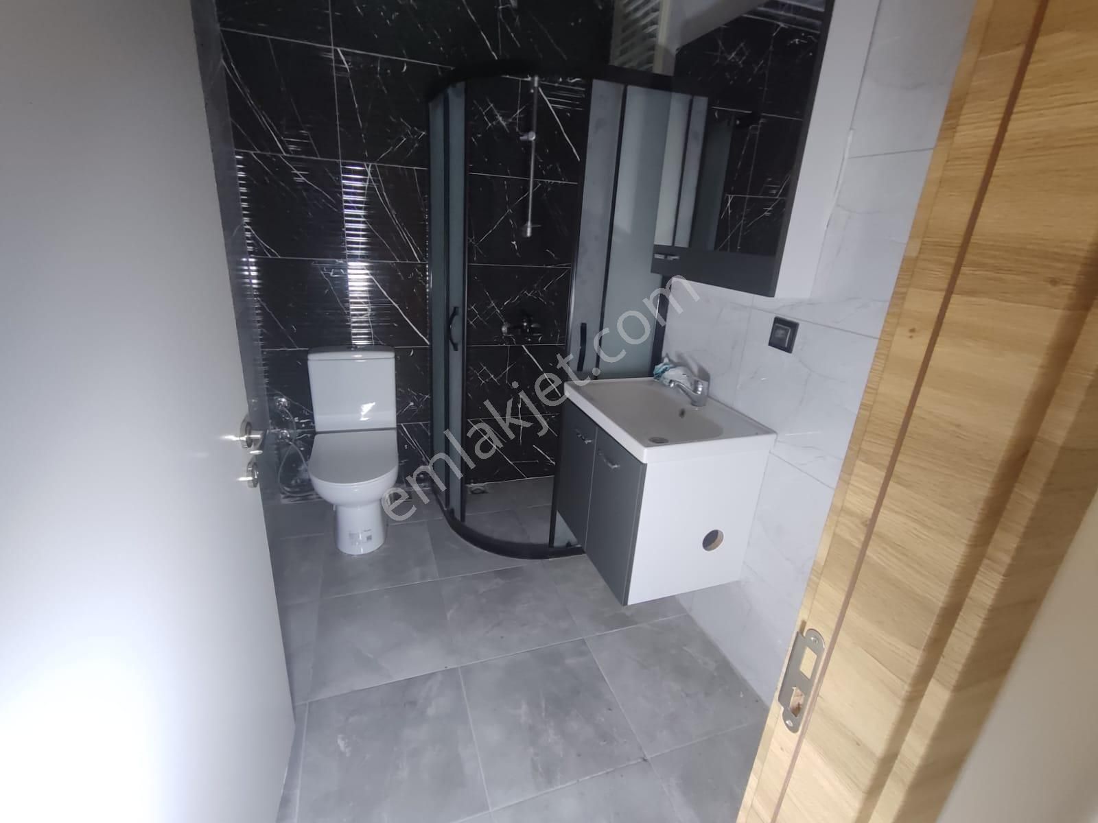 Akman'dan Tuzcumurat İstiklal Okulu Civarı 2+1 Satılık Daire - Görsel 14