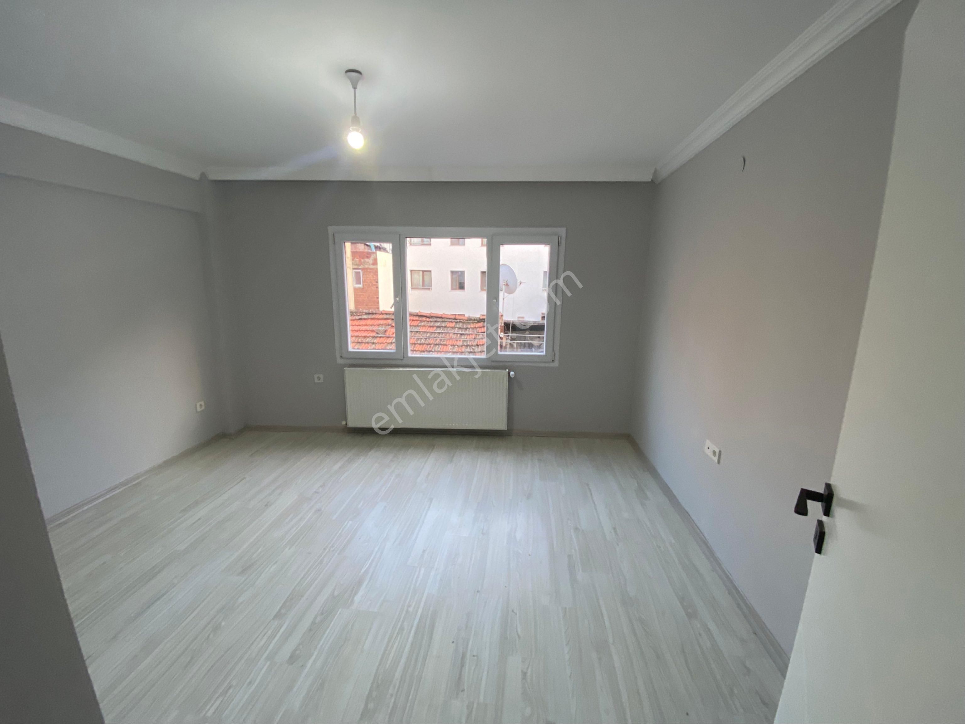 Acill Konak Günşeli Mah.de İzmirpark Avm'yakını 2+1 80m2 Dgazlı Tadilatlı Arakat Satılık Daire - Görsel 4