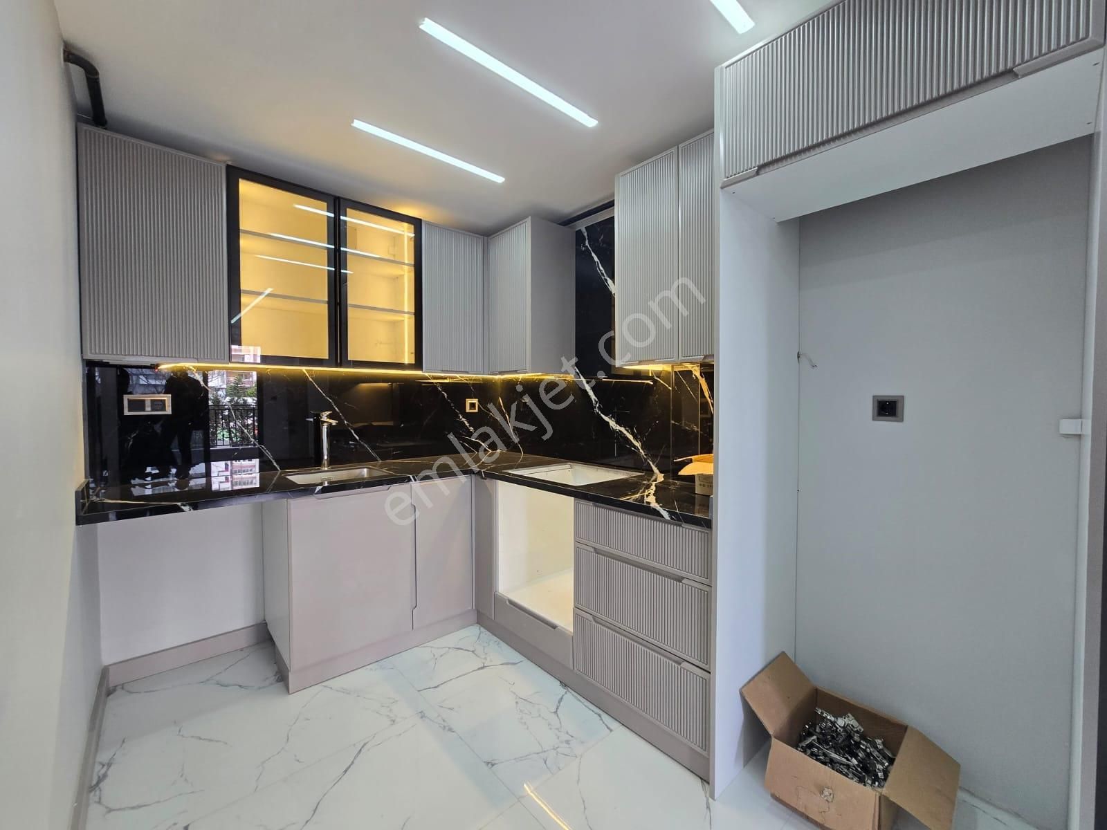 S.demirel Bulv.fore Kazıklı Radye Temelli Açık Kapalı Otoparklı Alternatifsiz Cazip Fırsat