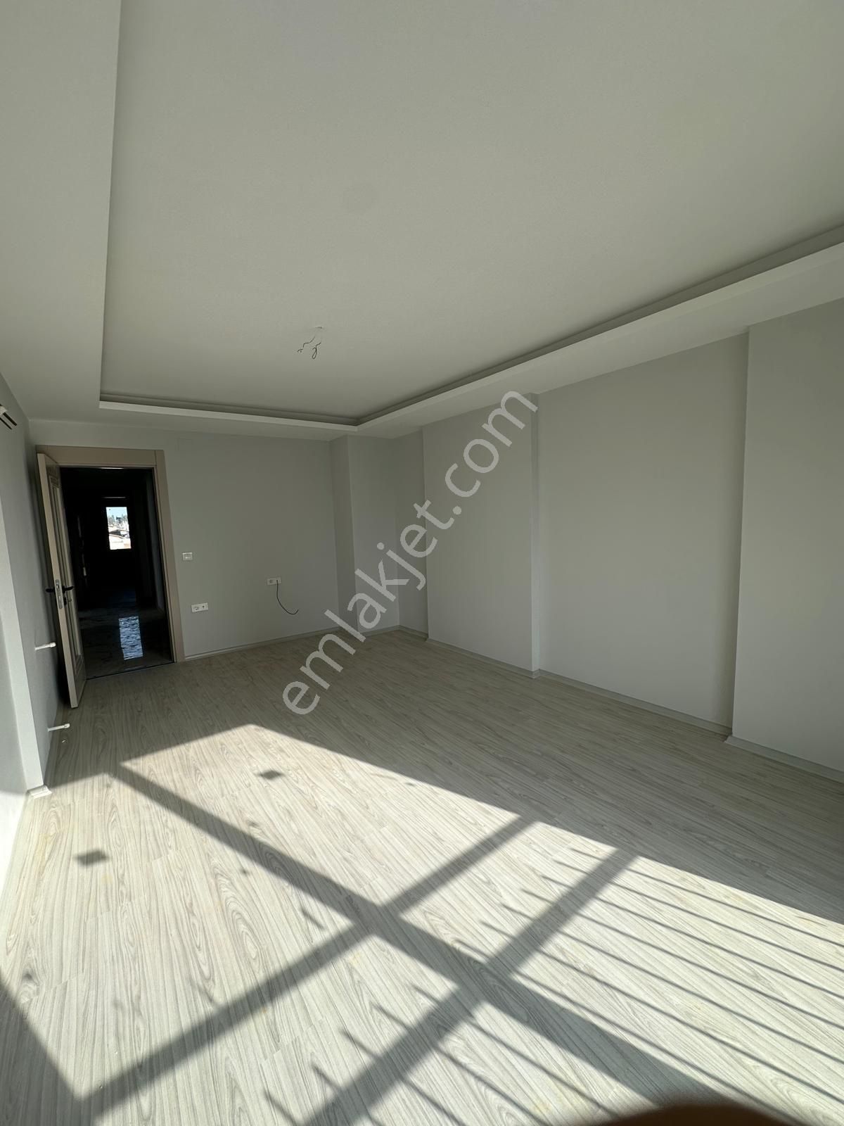 Çınarlıda Bulvar Üstü Ultra Lüks 3+1 Kombili Kiralık Daire - Görsel 7