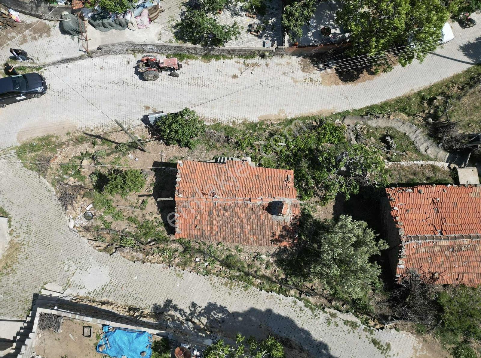 Onmax Burhaniye Kırtık Mahallesi Satılık 177 M2 Arsa Ve Köy Evi - Görsel 24
