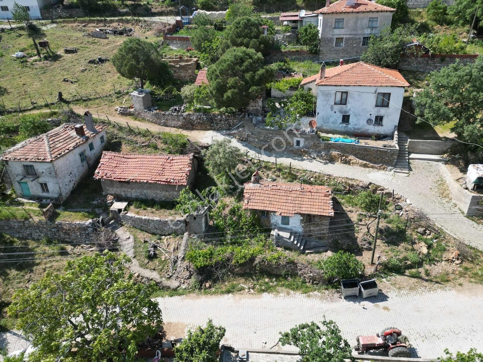 Onmax Burhaniye Kırtık Mahallesi Satılık 177 M2 Arsa Ve Köy Evi - Görsel 6
