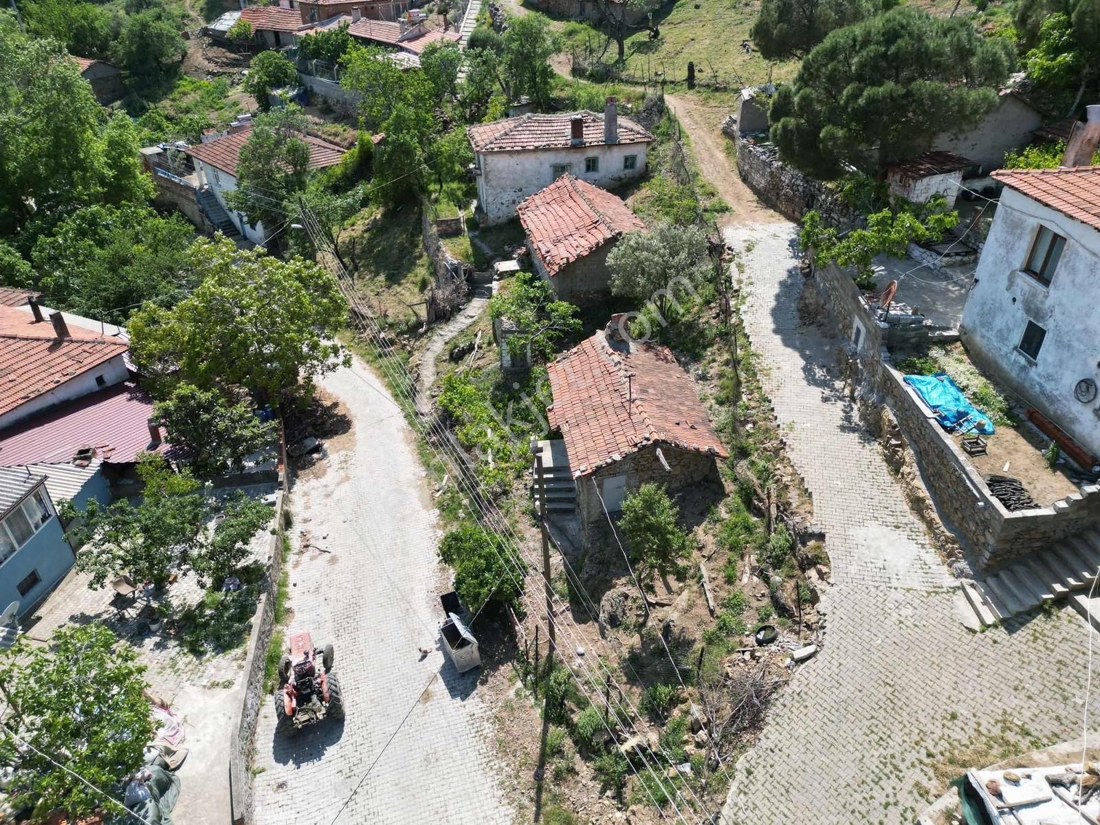 Onmax Burhaniye Kırtık Mahallesi Satılık 177 M2 Arsa Ve Köy Evi - Görsel 11