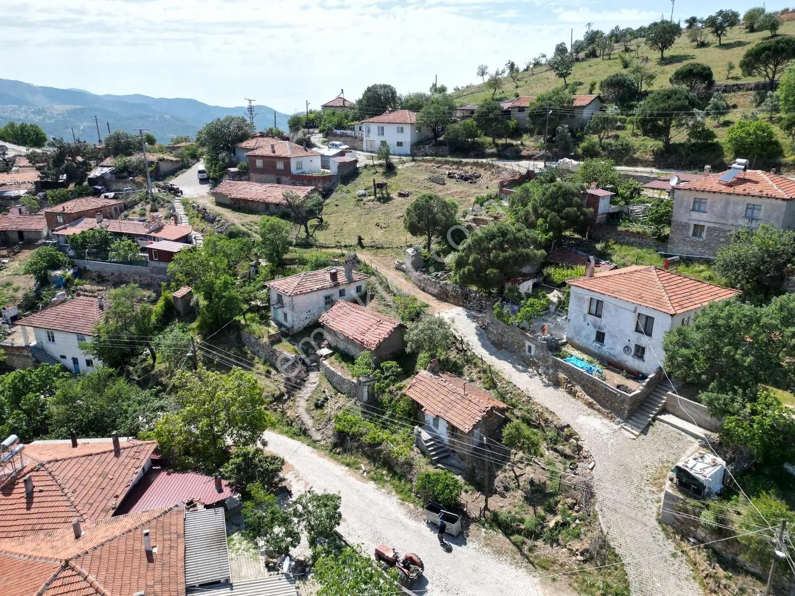 Onmax Burhaniye Kırtık Mahallesi Satılık 177 M2 Arsa Ve Köy Evi - Görsel 7