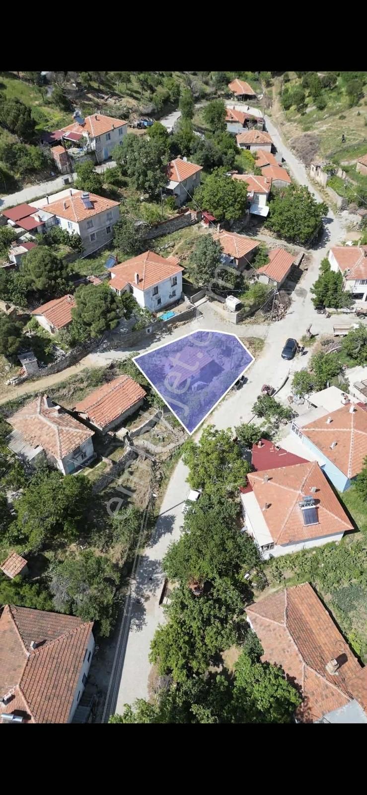 Onmax Burhaniye Kırtık Mahallesi Satılık 177 M2 Arsa Ve Köy Evi - Görsel 2