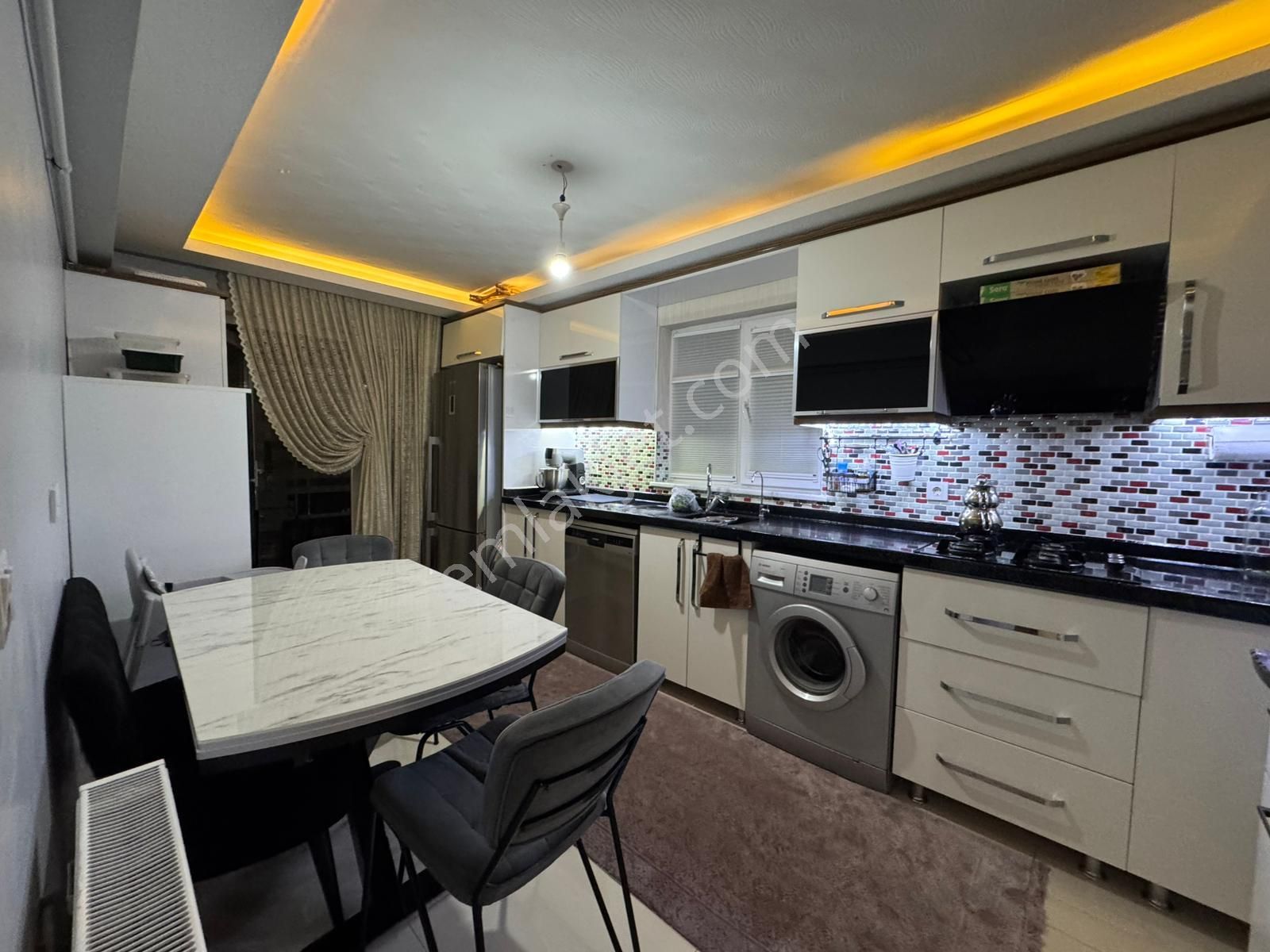 Şehit Kubilay Mahallesinde Kat Konumumda 3+1 Yüksek Giriş - Görsel 17