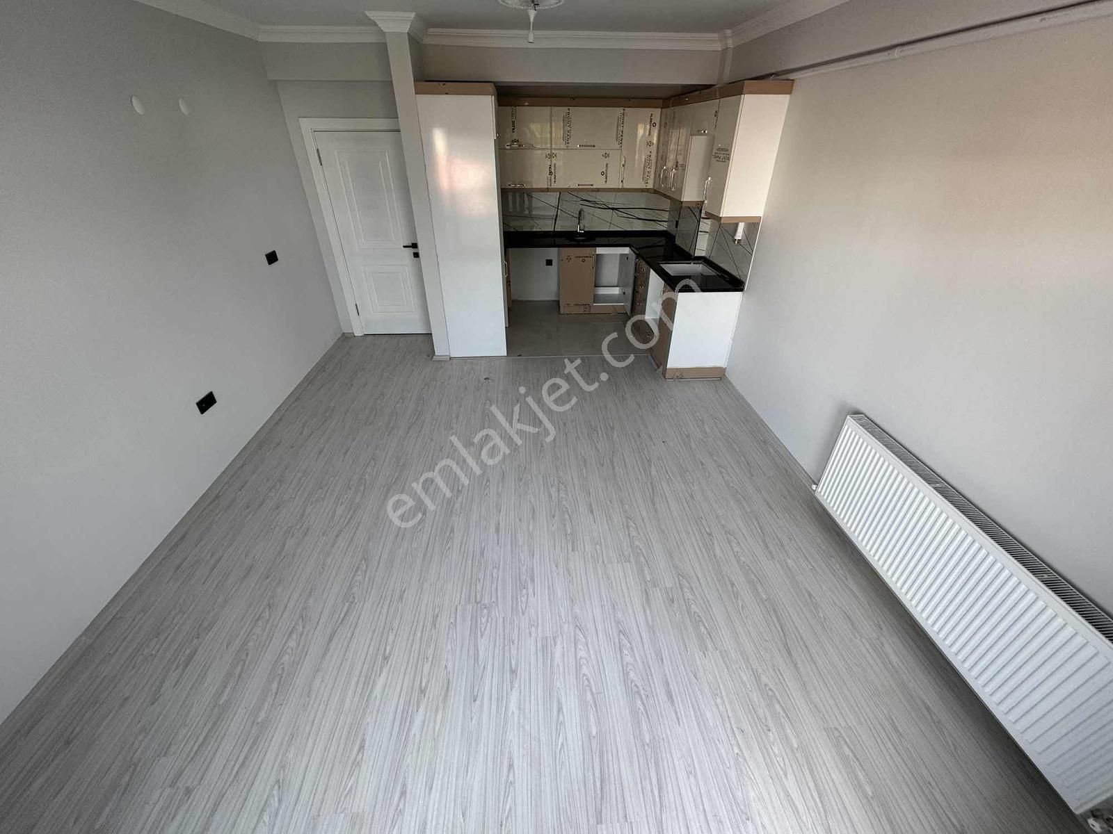 Onmax Burhaniye Merkez'de Satılık 3+1 180 M2 Kat Dubleksi - Görsel 4