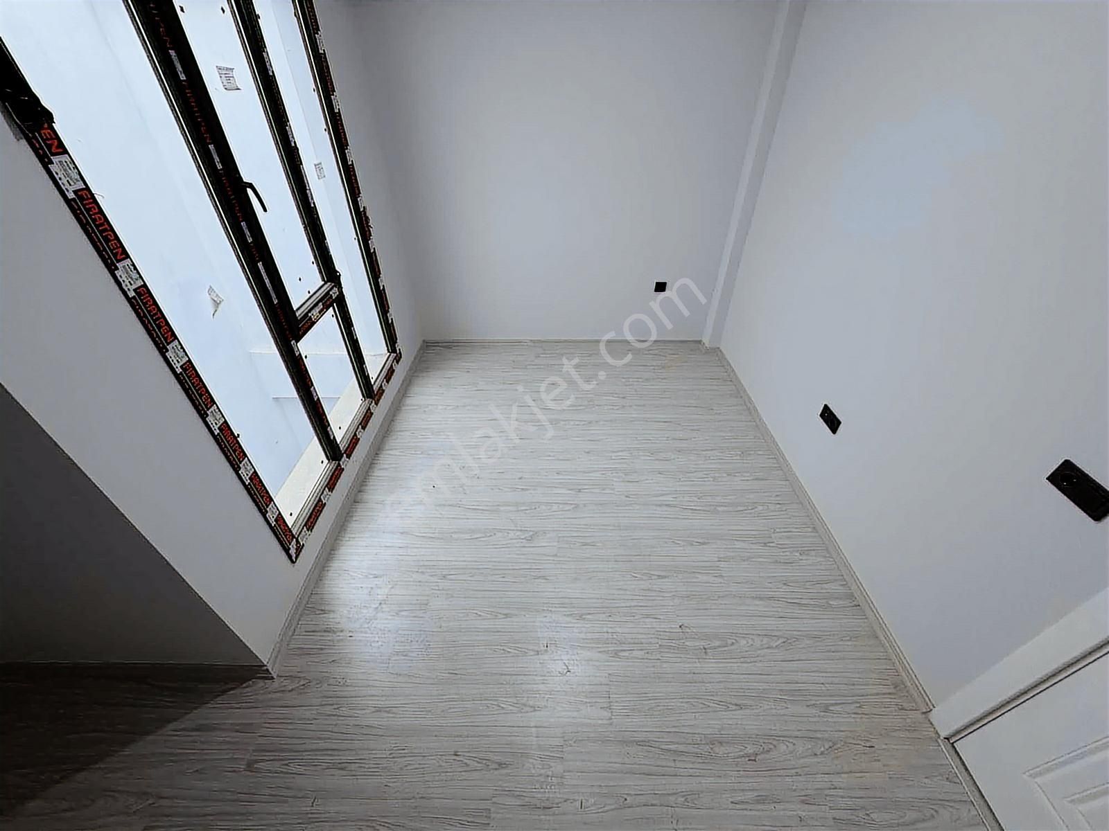 Onmax Burhaniye Merkez'de Satılık 3+1 180 M2 Kat Dubleksi - Görsel 16