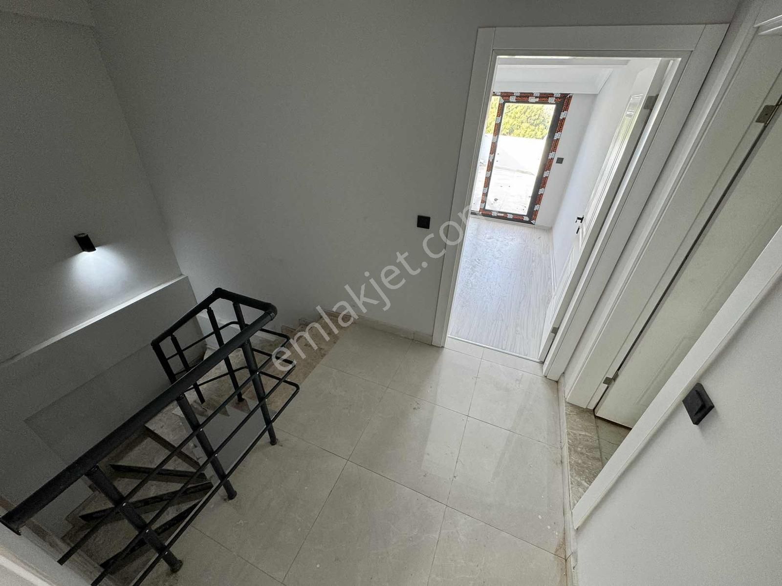 Onmax Burhaniye Merkez'de Satılık 3+1 180 M2 Kat Dubleksi - Görsel 31